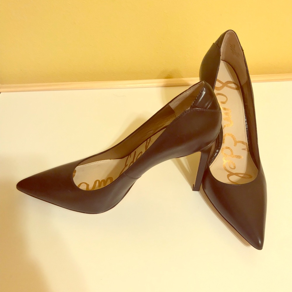 Sam Edelman black pumps! Great condition!